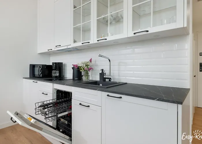 Pinea Gold 620 - Basen, Sauna, Jacuzzi W Cenie Pobytu - Vi Pietro Z Widokiem Na Morze Pobierowo